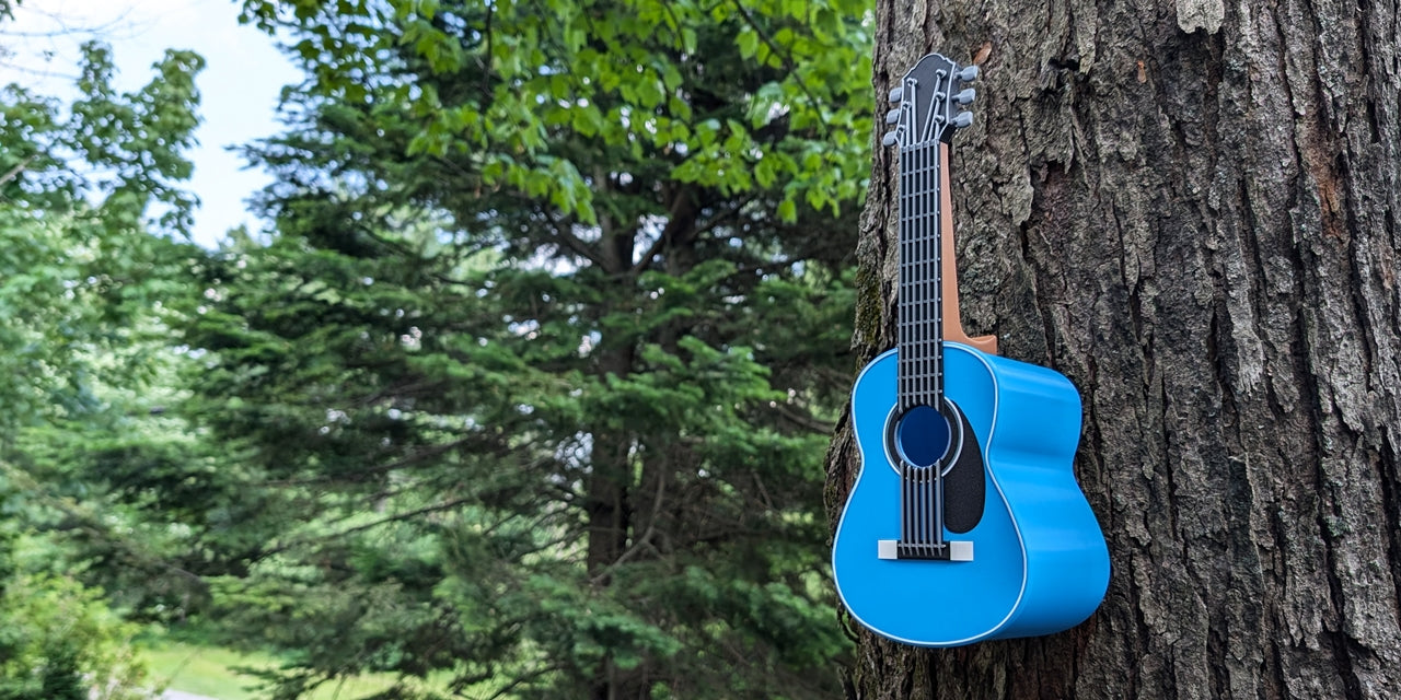 Classic Guitar Birdhouse | 13x10x25cm Music-Themed Garden Gift
