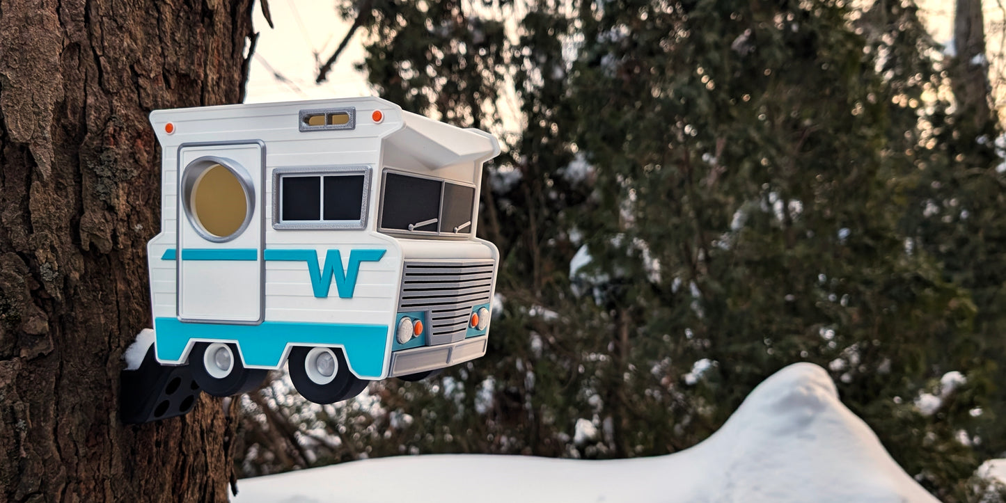 RV Birdhouse | Retro Winnebago Shorty Camper Outdoor Décor Gift