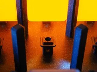 3x3 Self-Watering Seedling Starter Kit - Top View of Modular Connection Point for Hydroponic Setup.