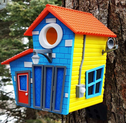 Tooned V2 Birdhouse | 16 x 12 x 21 cm Whimsical Garden Décor Gift