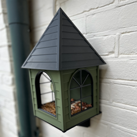 Classic Bird Feeder House with Mounting Bracket (PETG Outdoor-Safe)