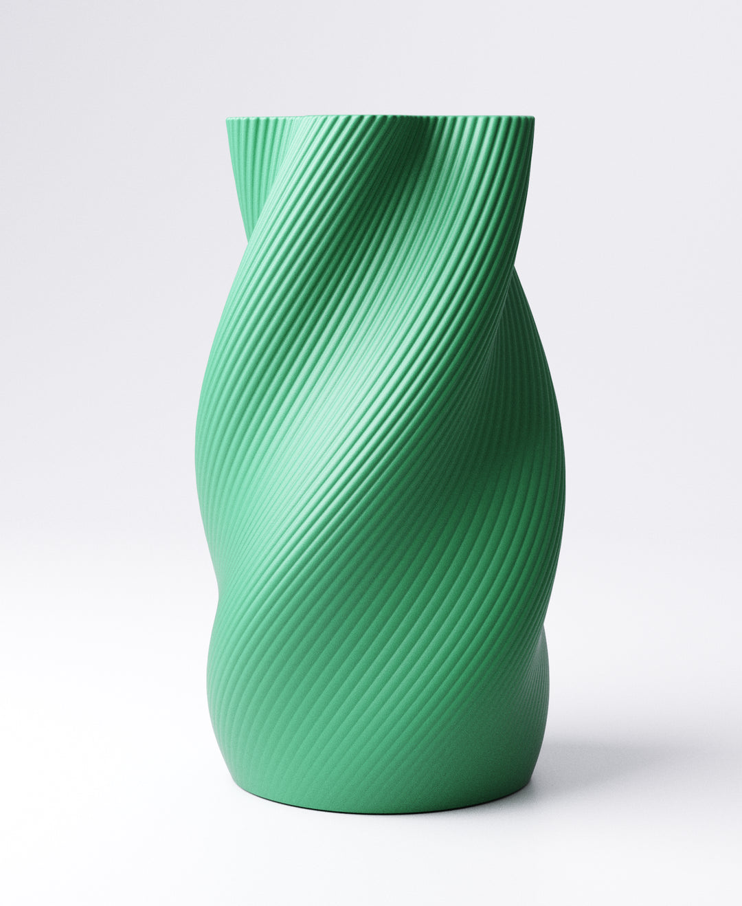 Spiral Vase – Twisted Rib Design | 11×11×18 cm