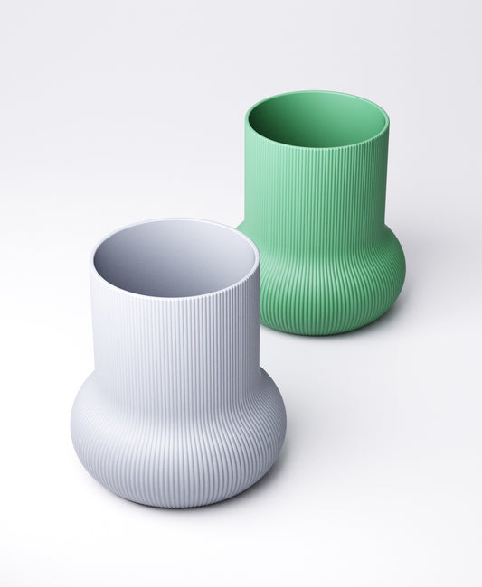 Bulb Vase – Ribbed Cylinder Base | 14×14×15 cm