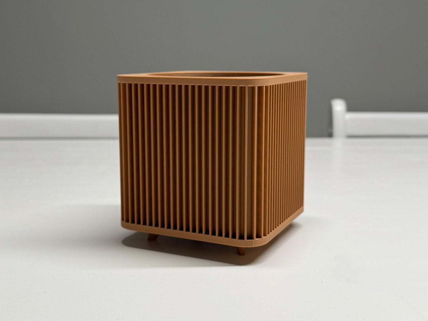 Shikaku Square Planter with Legs - Modern Japanese-Inspired Pot