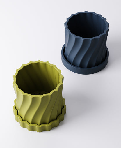 Twist Planter with Drip Tray