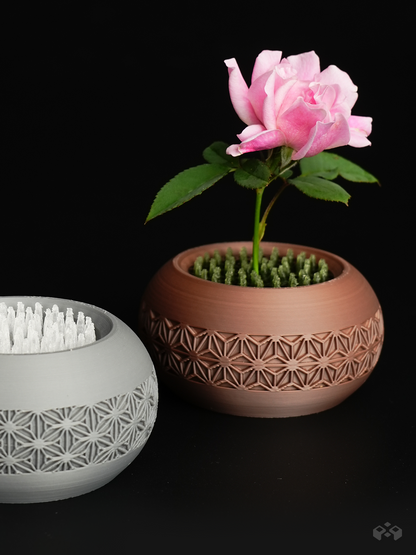 Mini Kenzan Flower Frog – Ikebana Desktop Vase
