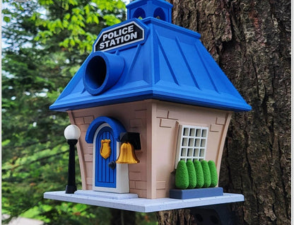 Police Station Birdhouse | 15×15×21cm Novelty Garden Décor Gift