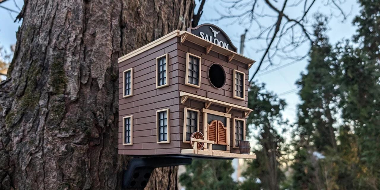 Wild West Saloon Birdhouse - 18 × 18 × 20 cm - Decorative Garden Bird House