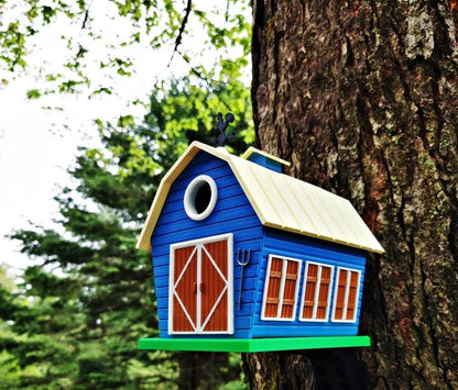 Rustic Barn Birdhouse | Whimsical Garden Decor Gift (13 x 16 x 16 cm)