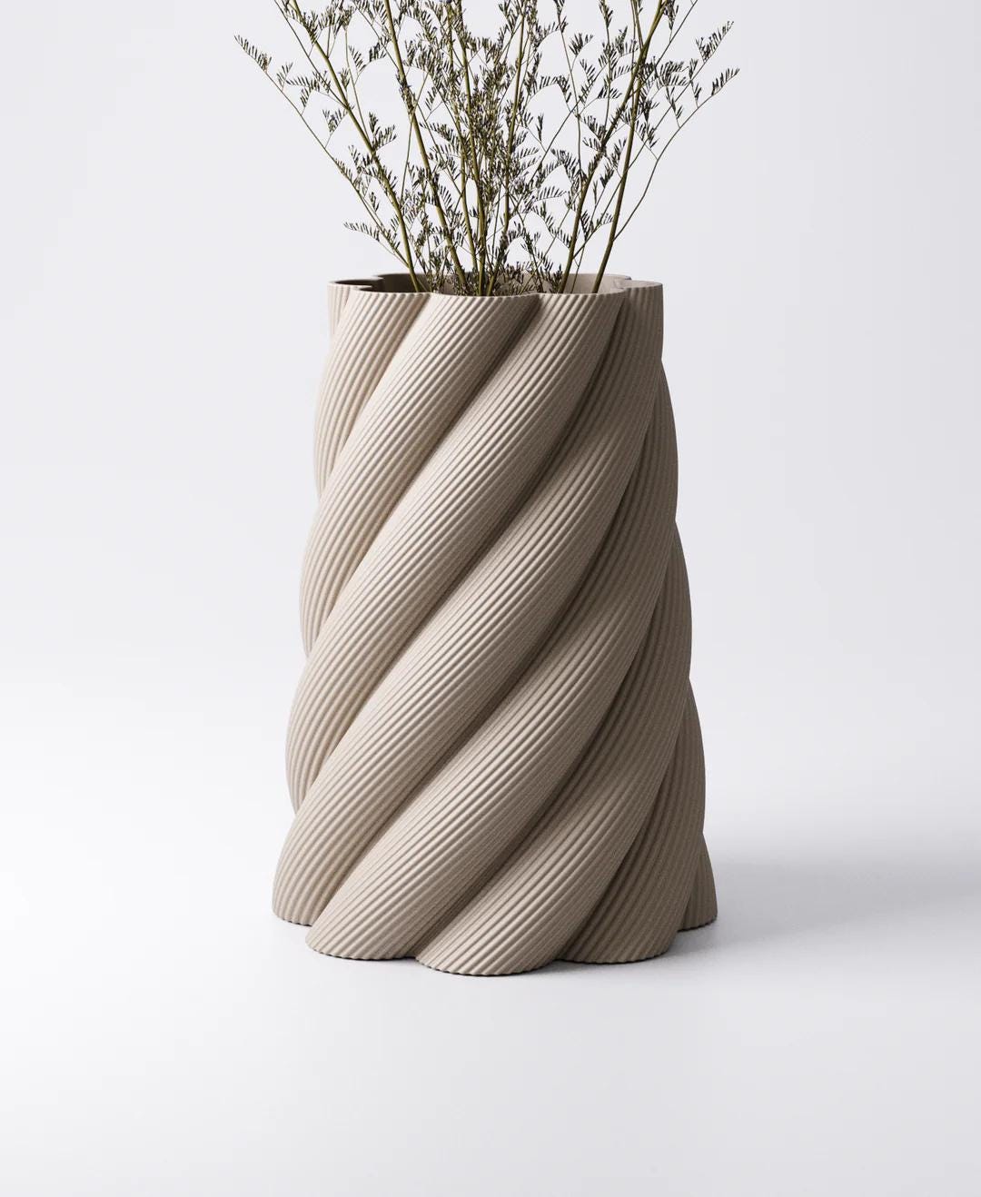 Spiral Vase - Bold Wide Spiral Design | 14×14×19 cm