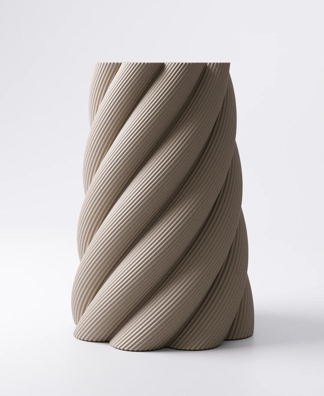 Spiral Vase - Bold Wide Spiral Design | 14×14×19 cm
