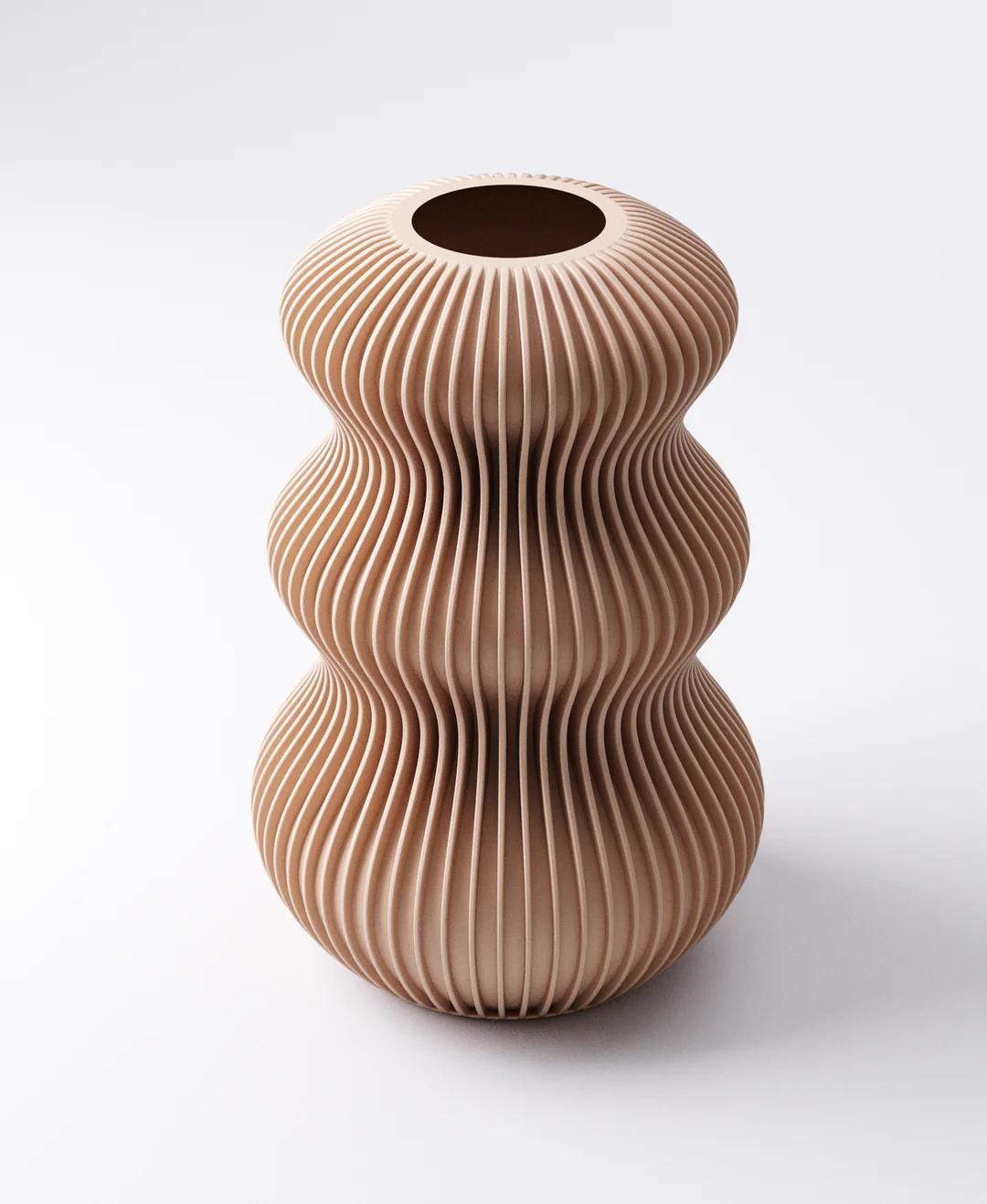 Fin Vase - Wavy Ribbed Design | 12×12×18 cm