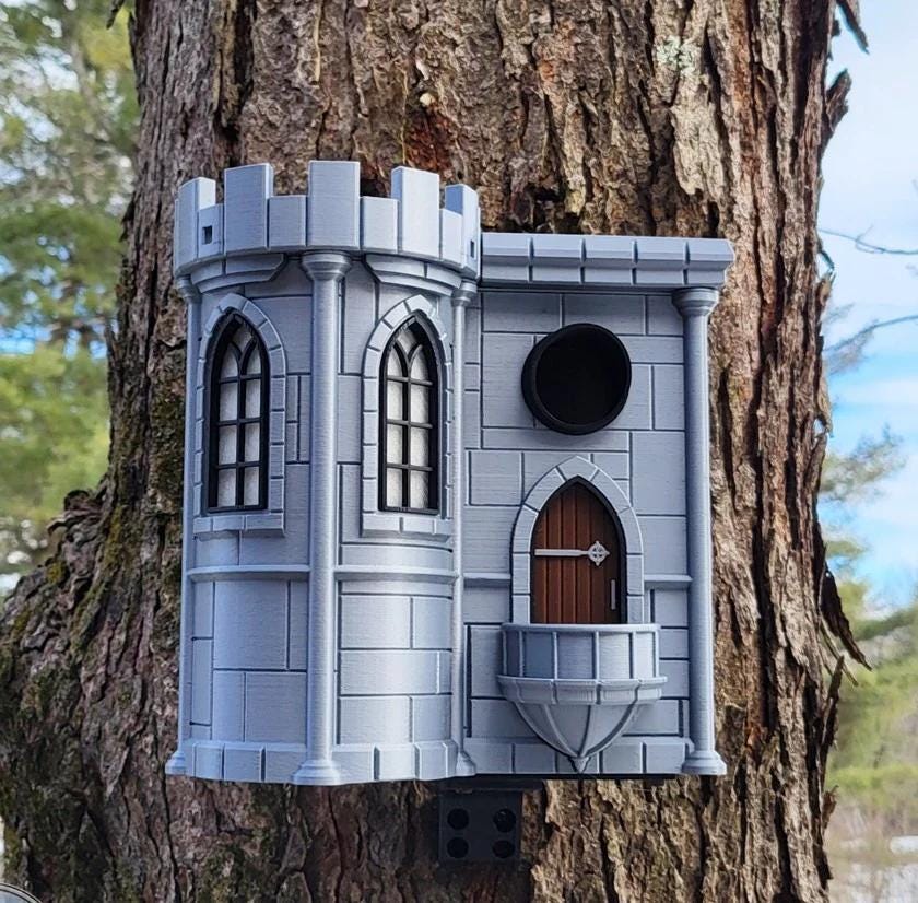 Castle Birdhouse | Whimsical PETG Garden Decor (22x21x21 cm)