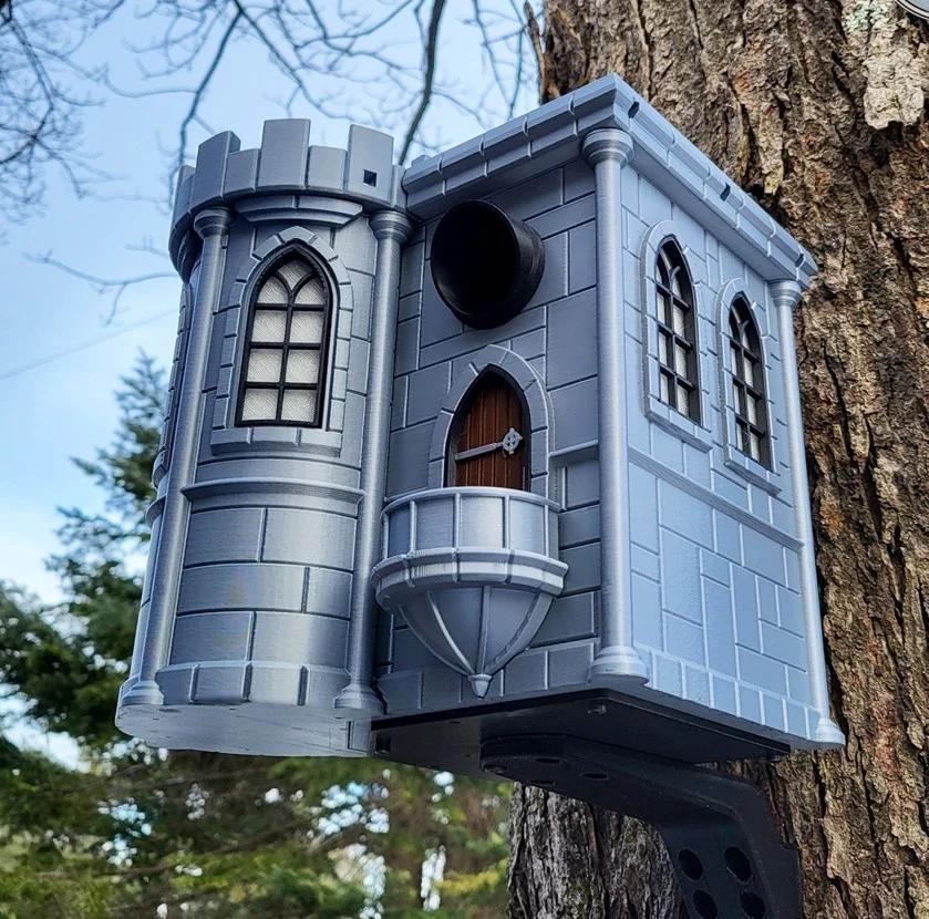 Castle Birdhouse | Whimsical PETG Garden Decor (22x21x21 cm)