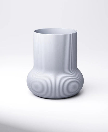 Bulb Vase - Ribbed Cylinder Base | 14×14×15 cm