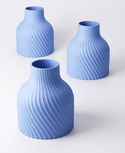 Ripple Vase - Flowing Wave Design | 13×13×18 cm