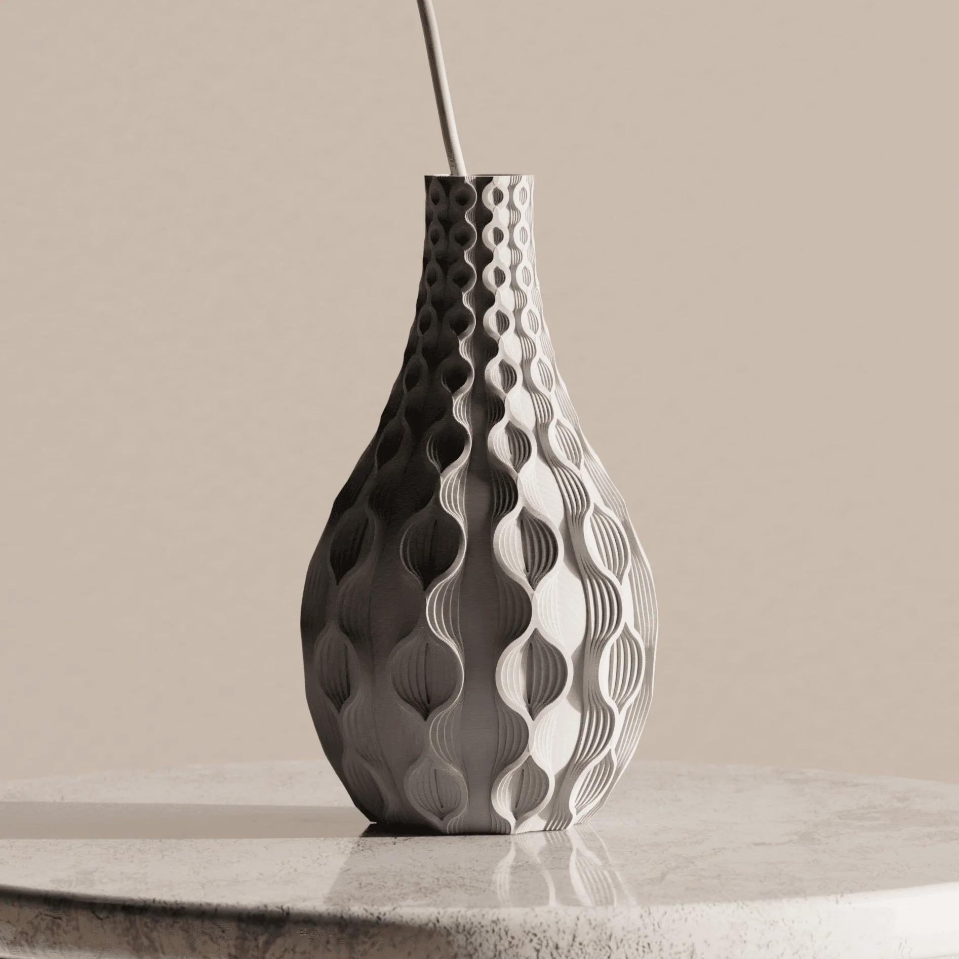 Modern Vase – Sculptural Modern Vase – Dried