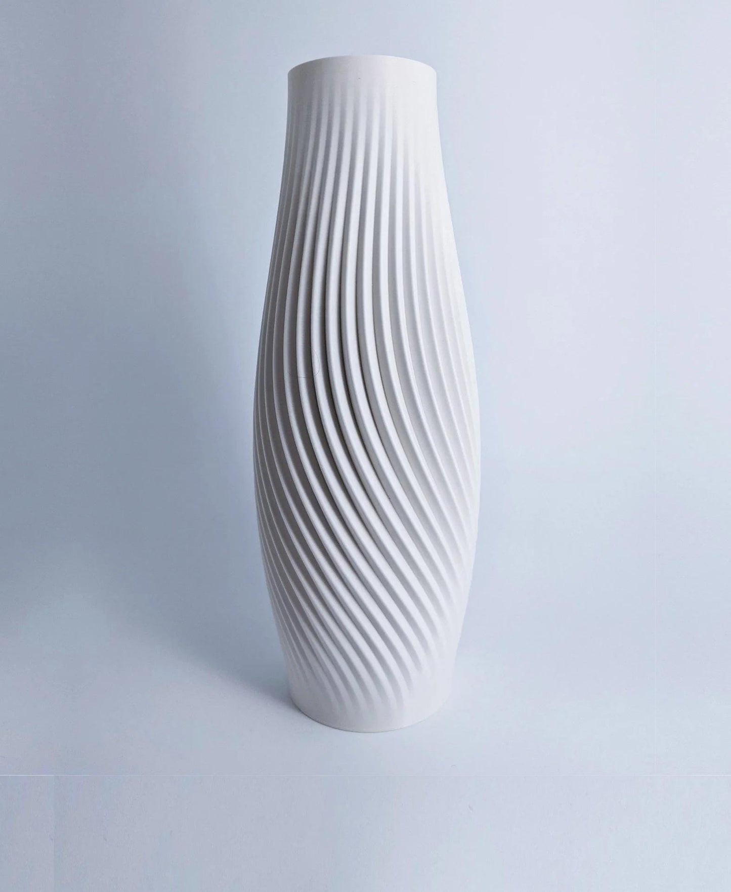 Meek Vase