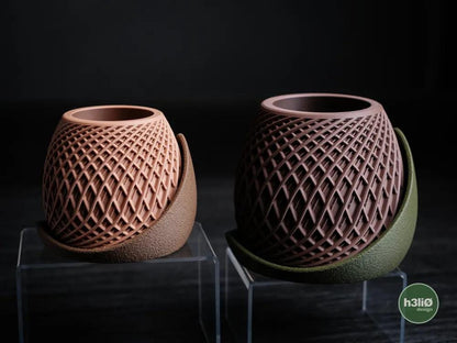 Stryde Lattice Planter with Elevated Drip Plate | Modern Indoor Pot