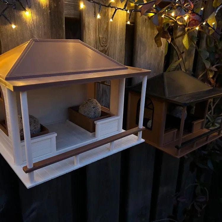 Classic Barn-Style Bird Feeder with Removable Roof | Outdoor Garden