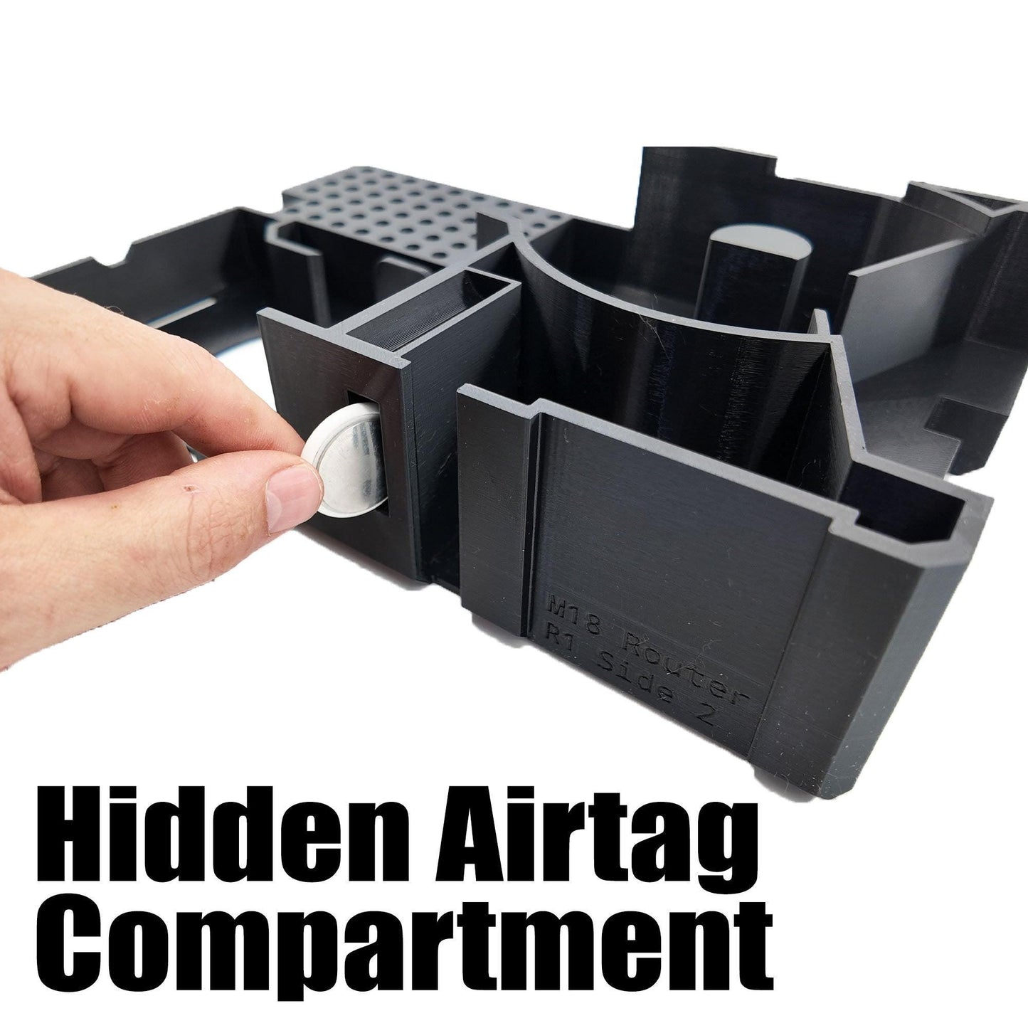 https://cdn.shopify.com/s/files/1/0682/8821/7240/files/airtag_d99bab3e-ba1d-47ad-8c67-a74ce8bec6b9.jpg?v=1755796454