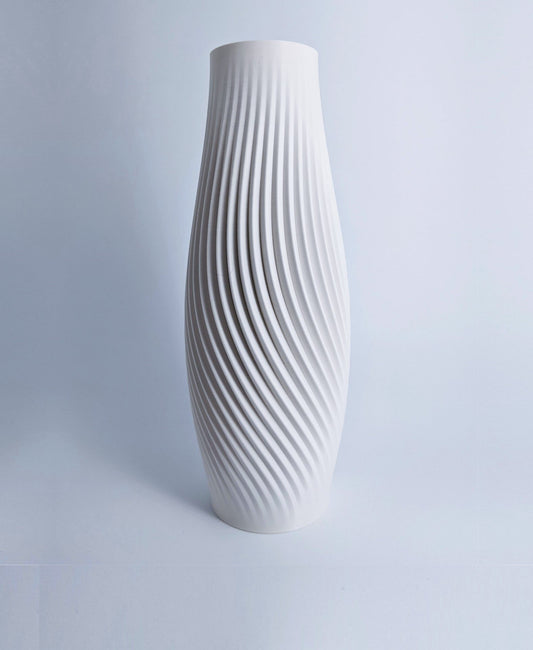 Meek Vase