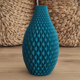 Twisted Vase – Sculptural Modern Vase – Dried