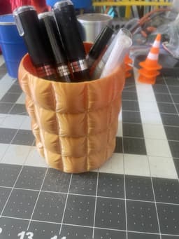 Twisted Vase – Sculptural Modern Vase | Pen holder