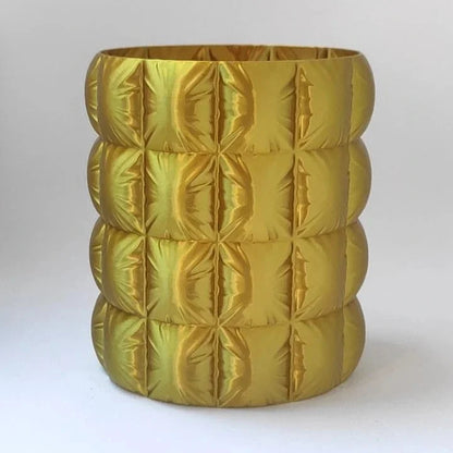 Twisted Vase – Sculptural Modern Vase | Pen holder