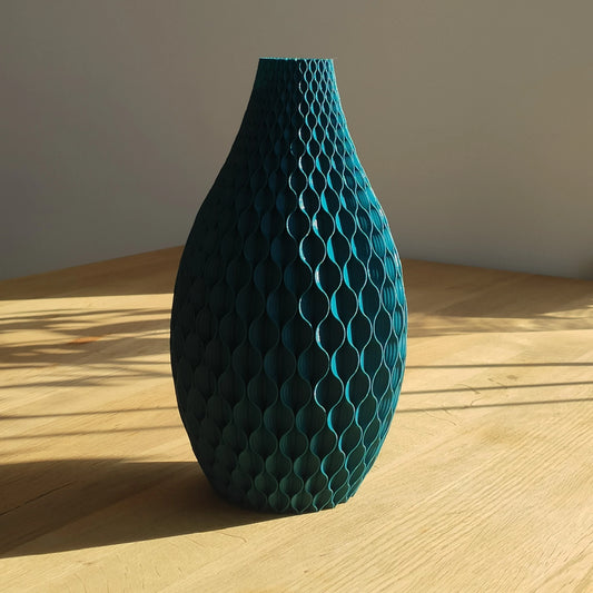 Twisted Vase – Sculptural Modern Vase – Dried