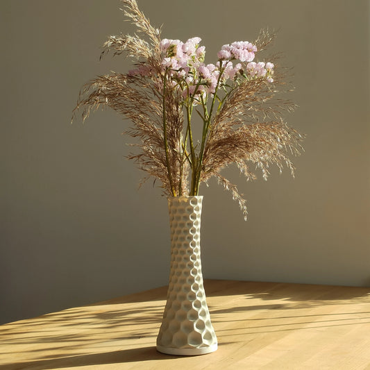 Twisted Vase – Sculptural Modern Vase | INDIRECT SHAPES