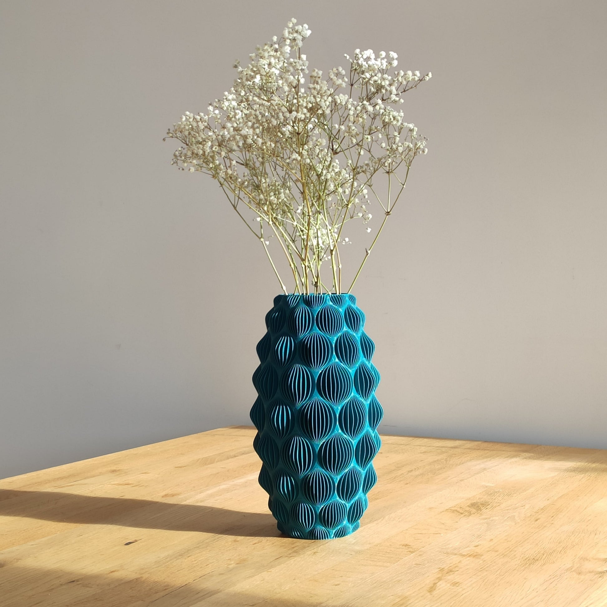 Modern Decor – Sculptural Home Accent | Wavy, curvy & fluffy