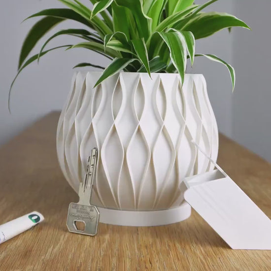 Bellaria Planter - Japandi Minimalist Indoor Plant Pot | Sculptural Modern Accent for Luxury Homes, Offices & Contemporary Shelves